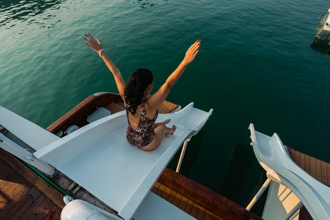 The Halong Catamaran Premium Cruise - Lan Ha Bay Cruise Trip - Lunch on board: chef-led meal, bar access, and what’s free