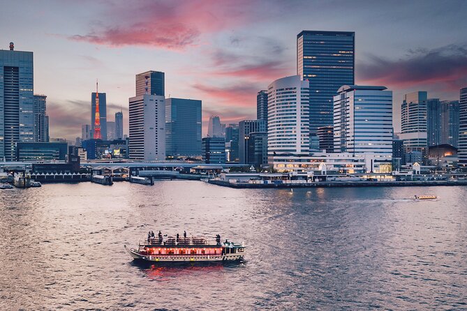 Tokyo Bay Yakatabune Dinner/Day Cruise with Japan Show and Drinks - Live music on the water: the part you’ll remember