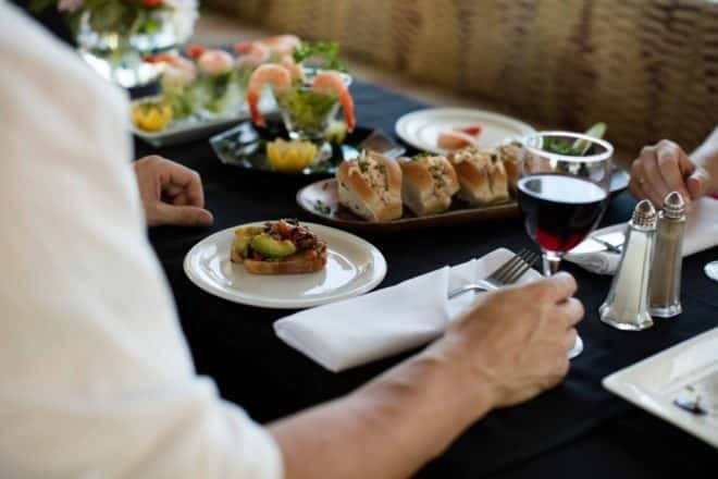 Toronto: Premium Harbor Cruise with Lunch, Brunch, or Dinner - Key Points You Should Know Before You Go