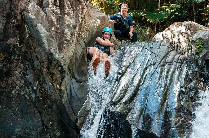 Two-in-One Day Trip: El Yunque and Bio Bay Tour with Transport - Dinner reset before the night kayaking begins