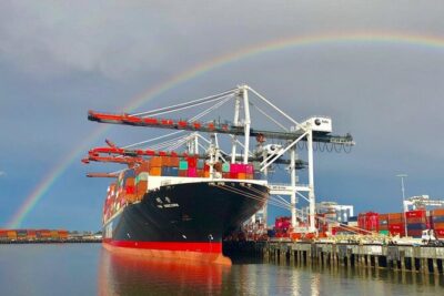West Harbor LA 45-Minute Narrated Harbor Cruise of San Pedro - Inside the boat: comfort, sightlines, and real-world practicality